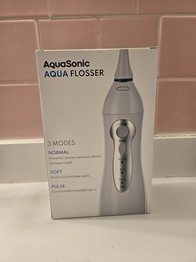 AquaSonic Aqua Flosser - White/Blue